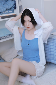 两个女学生打架